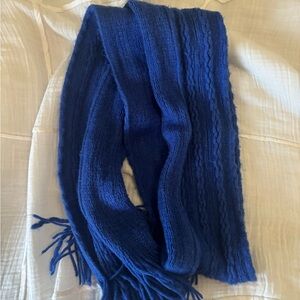 New York & Company Blue Knit Scarf